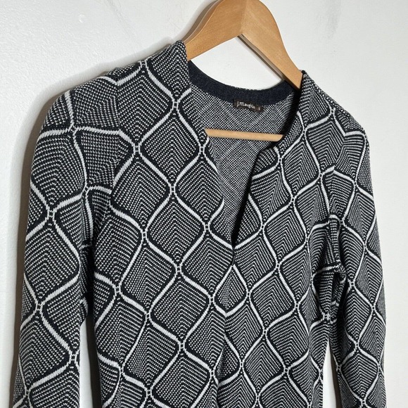 J McLaughlin Geometric 1/2 Zip Pullover Tunic Sweater Dark Gray Womens Small - Picture 2 of 8